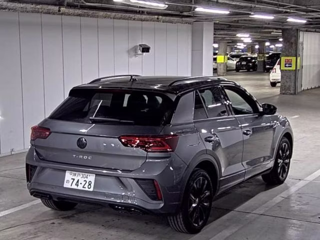 VOLKSWAGEN T-ROC