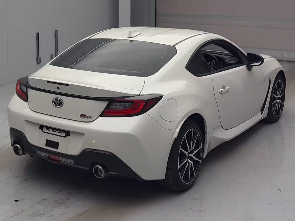 TOYOTA GR 86