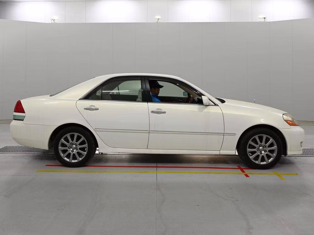 TOYOTA MARK II