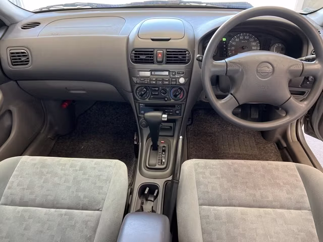 NISSAN SUNNY