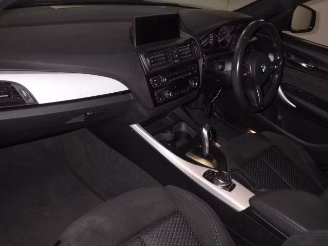 BMW 1-SERIES