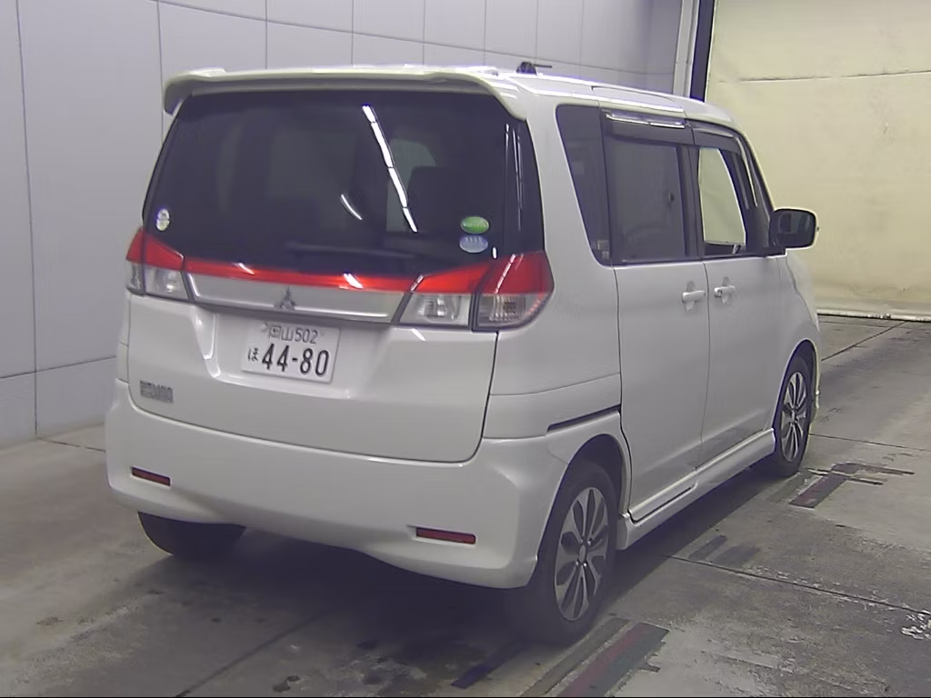 MITSUBISHI DELICA D:2