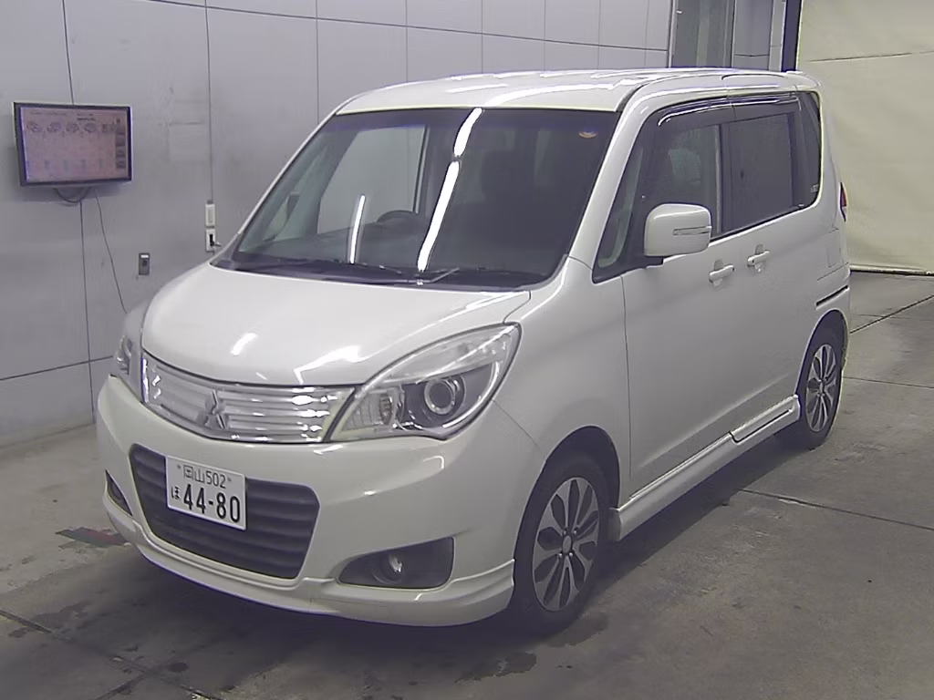 MITSUBISHI DELICA D:2