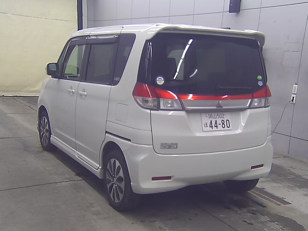 MITSUBISHI DELICA D:2