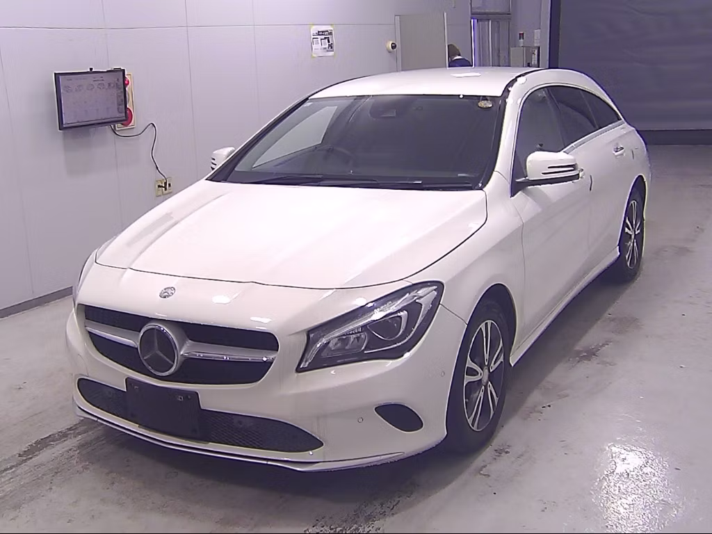 MERCEDES-BENZ CLA-CLASS