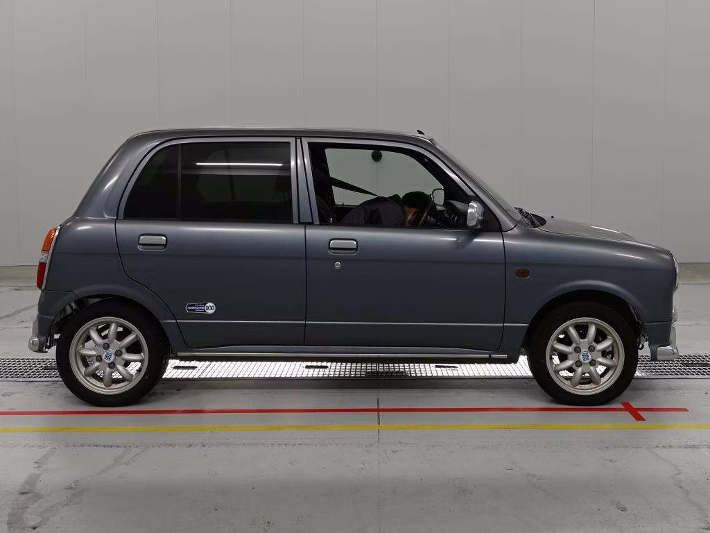 DAIHATSU MIRA GINO