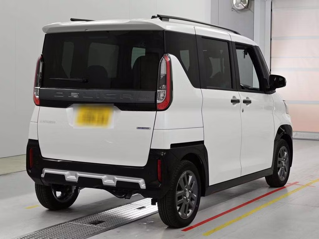 MITSUBISHI DELICA MINI