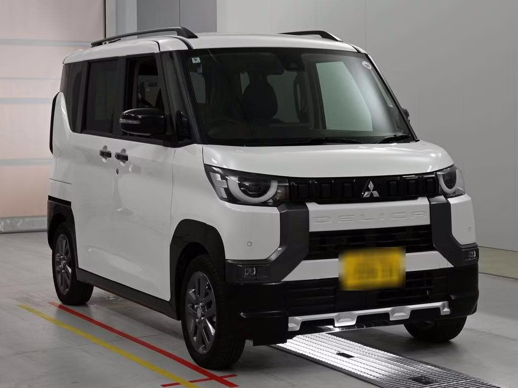 MITSUBISHI DELICA MINI