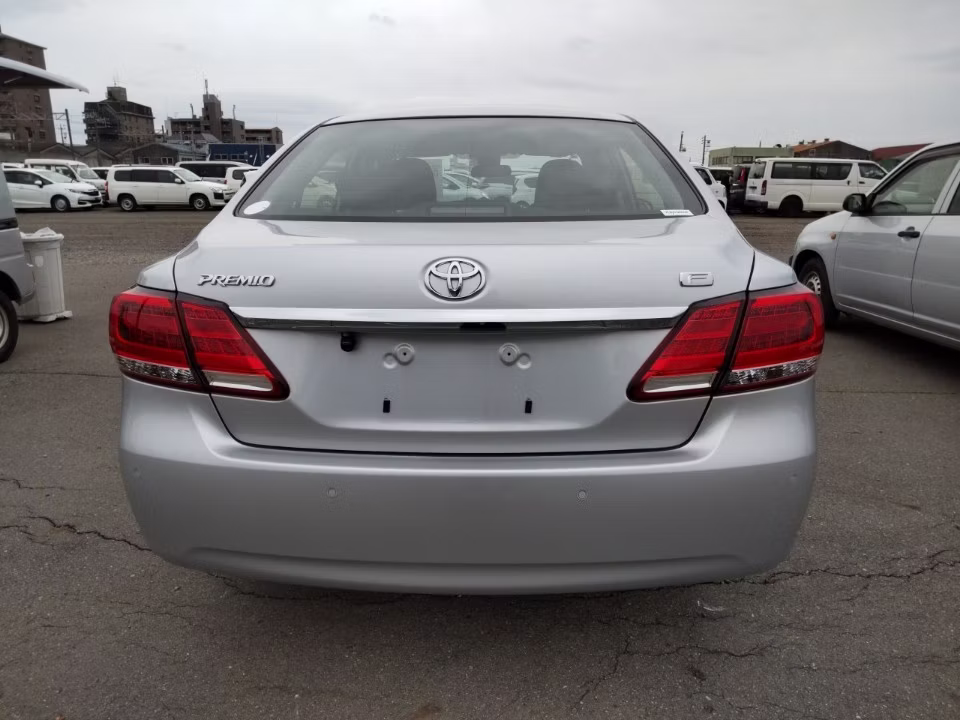 TOYOTA PREMIO
