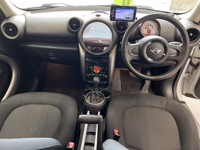 MINI CROSSOVER