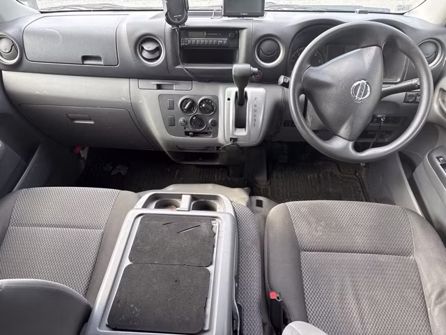 NISSAN NV350 CARAVAN