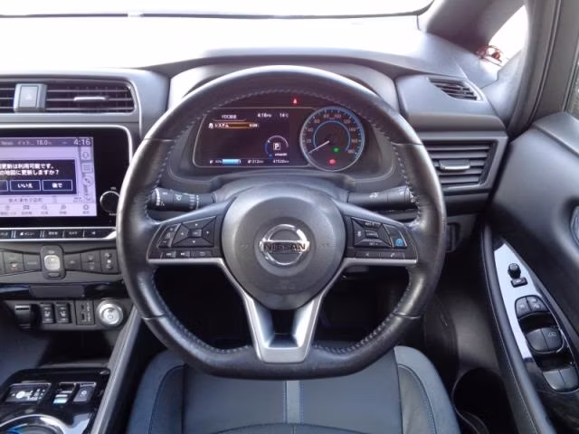 NISSAN LEAF
