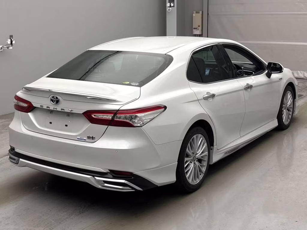 TOYOTA CAMRY