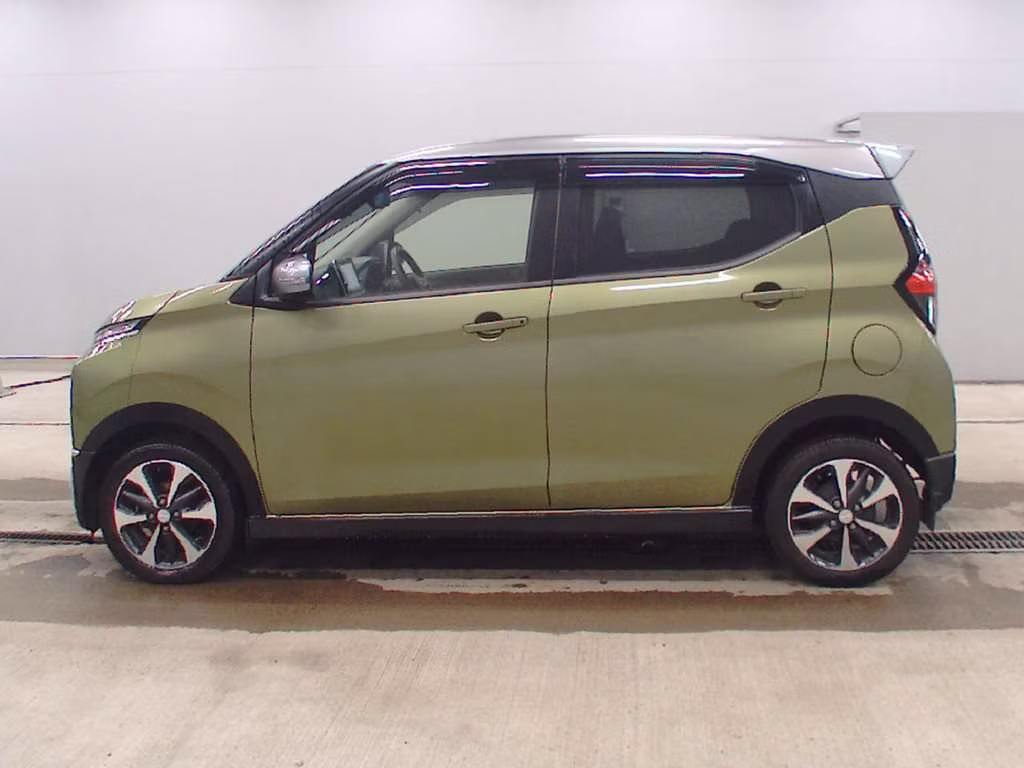 MITSUBISHI EK X