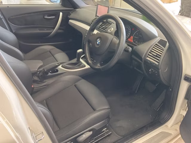 BMW 1-SERIES