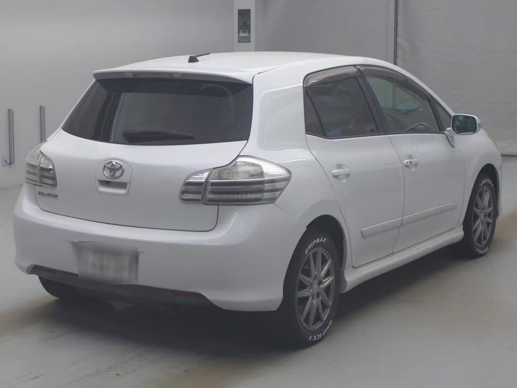 TOYOTA BLADE