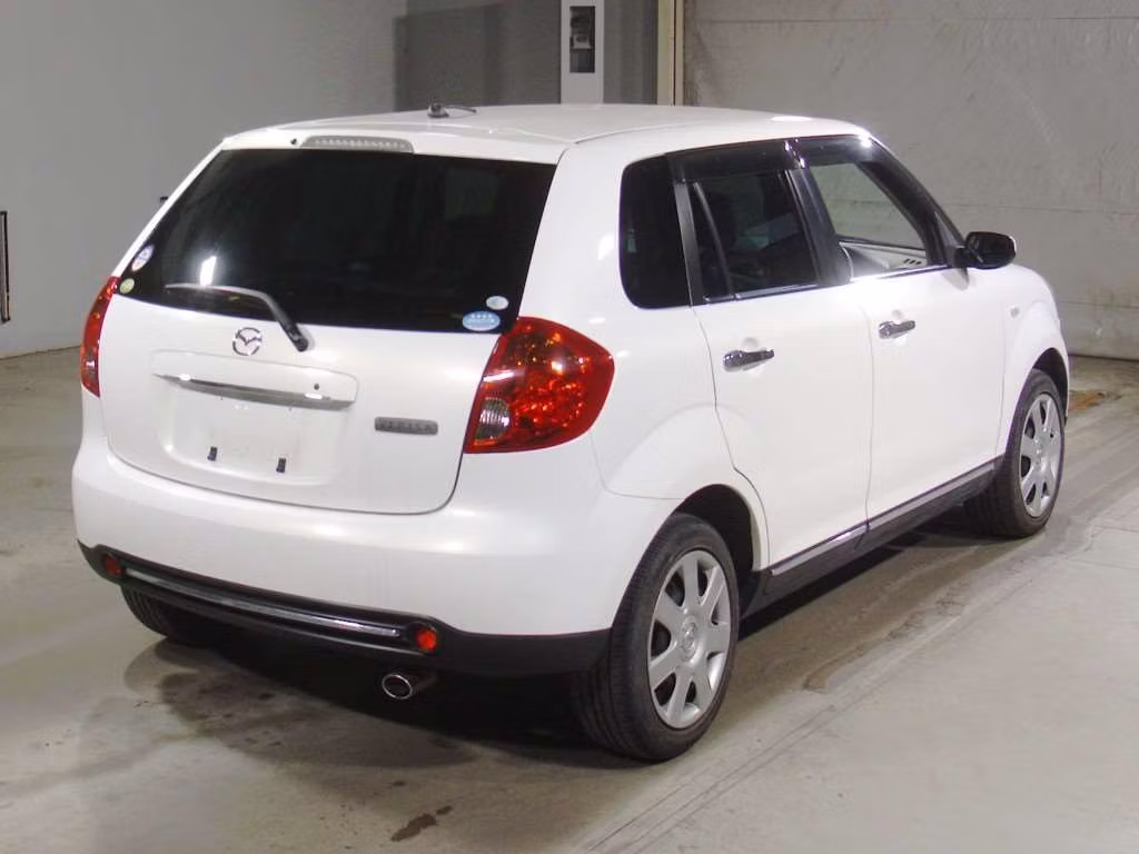 MAZDA VERISA
