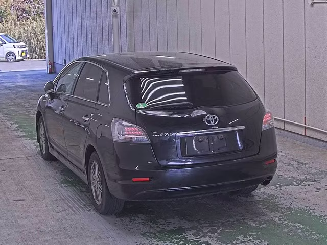 TOYOTA MARK X ZIO