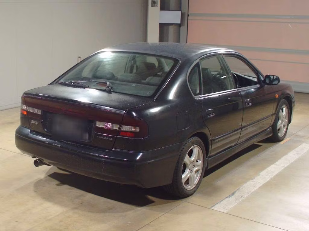 SUBARU LEGACY B4