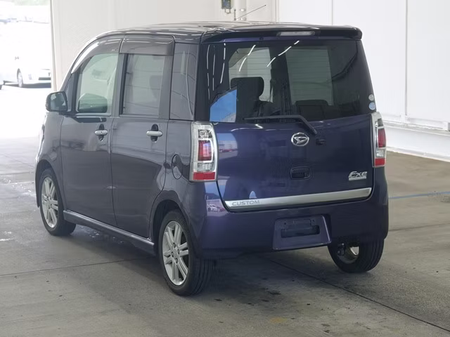 DAIHATSU TANTO EXE
