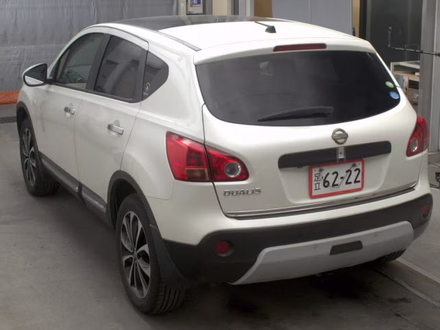 NISSAN DUALIS