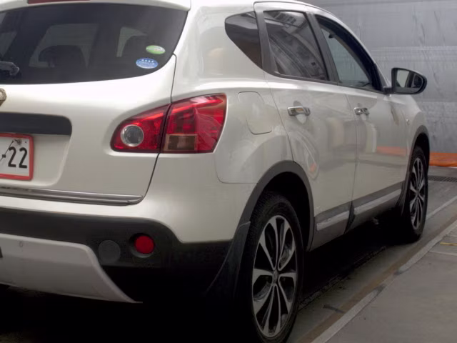 NISSAN DUALIS
