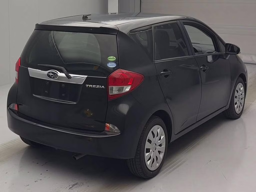 SUBARU TREZIA