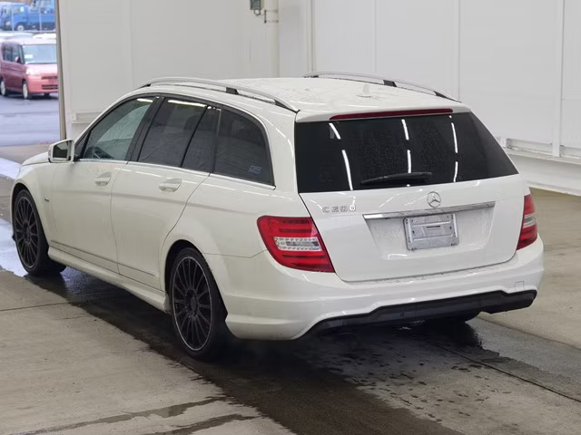 MERCEDES-BENZ C-CLASS