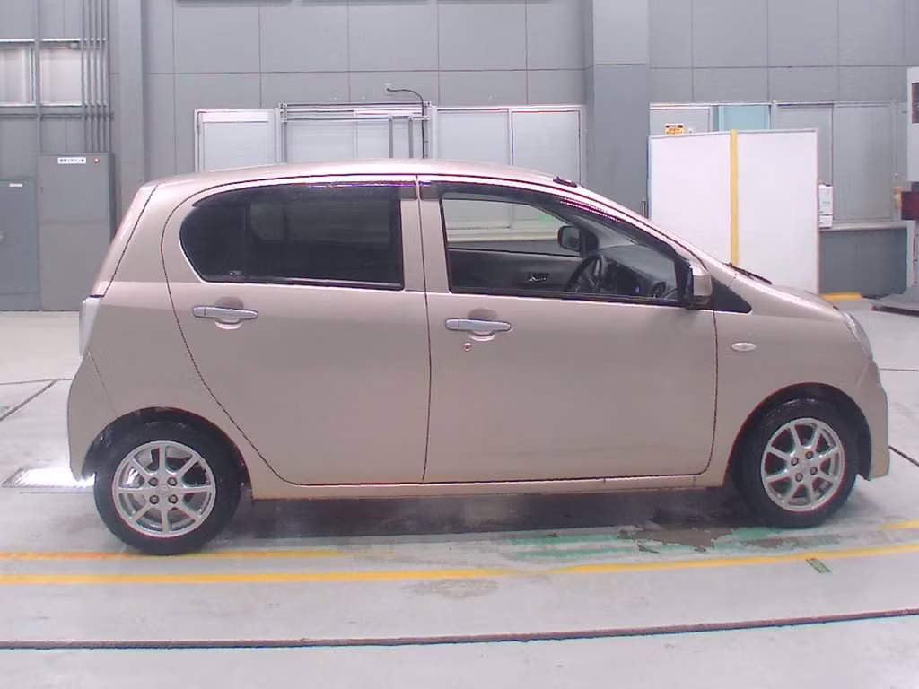 TOYOTA PIXIS EPOCH