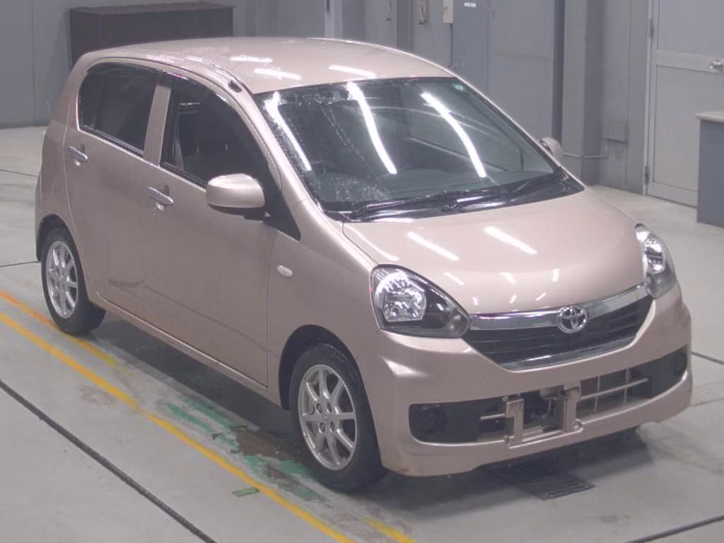TOYOTA PIXIS EPOCH