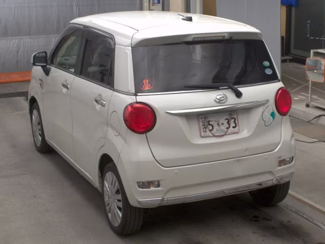 DAIHATSU CAST