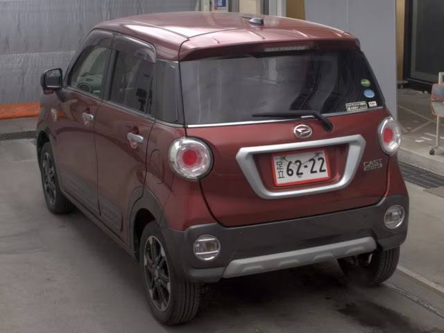 DAIHATSU CAST