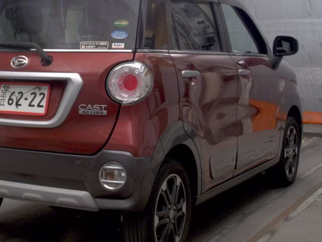 DAIHATSU CAST