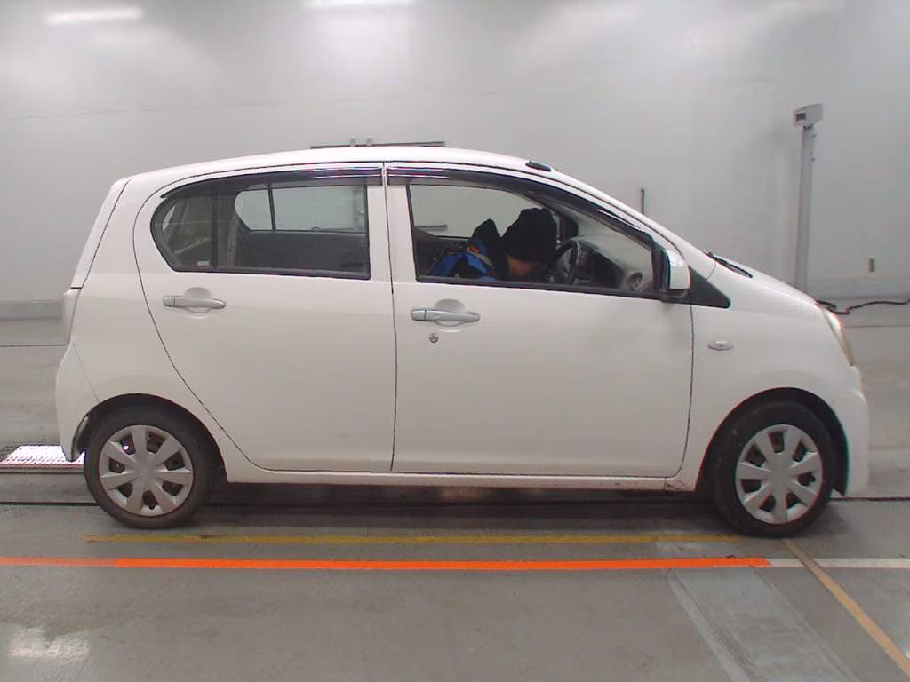 SUBARU PLEO PLUS