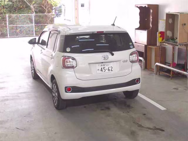 DAIHATSU BOON