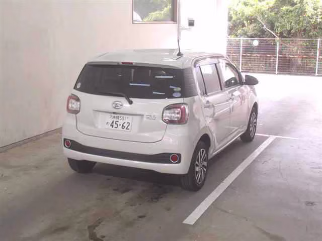 DAIHATSU BOON