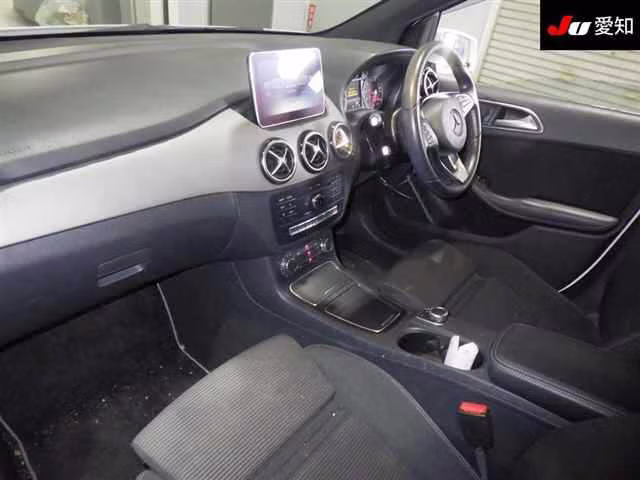 MERCEDES-BENZ B-CLASS