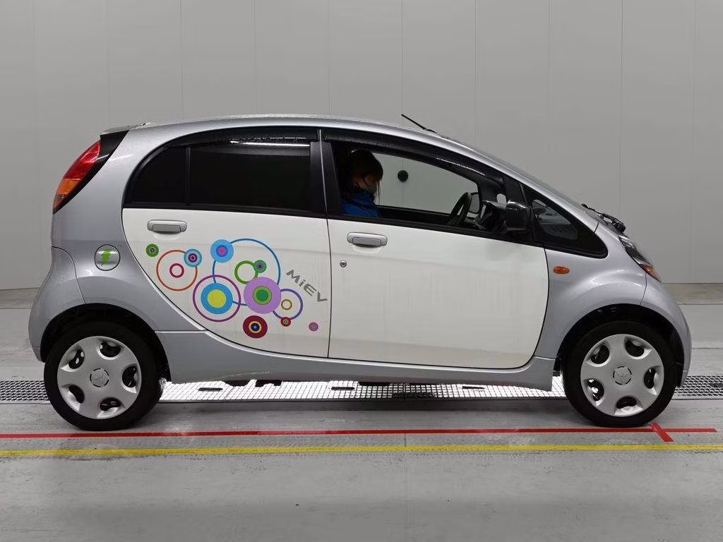 MITSUBISHI I-MIEV