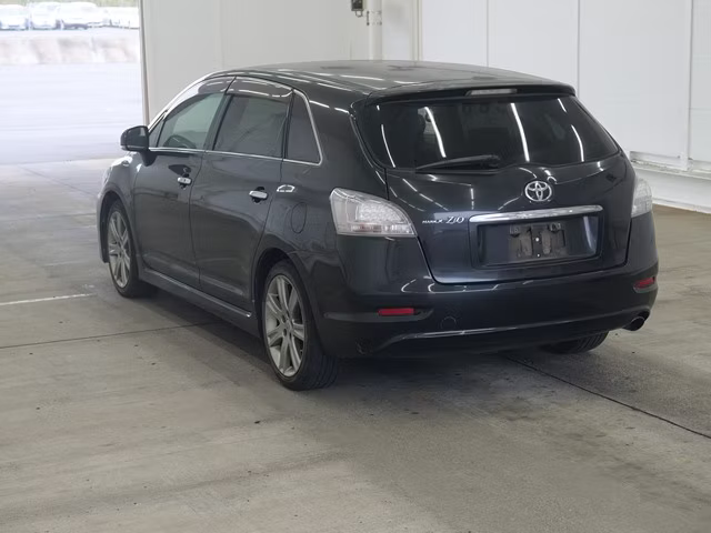 TOYOTA MARK X ZIO