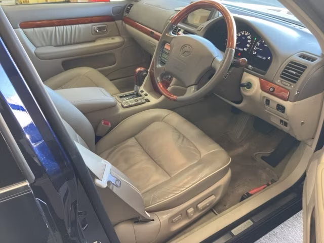 TOYOTA PROGRES