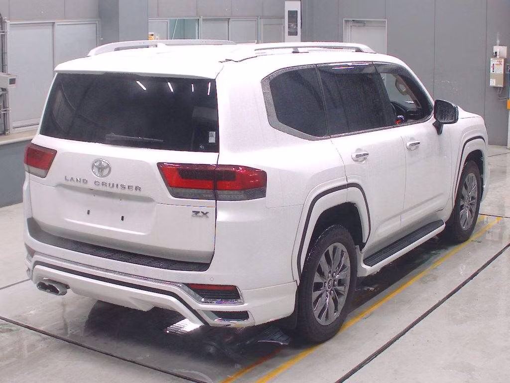 TOYOTA LAND CRUISER