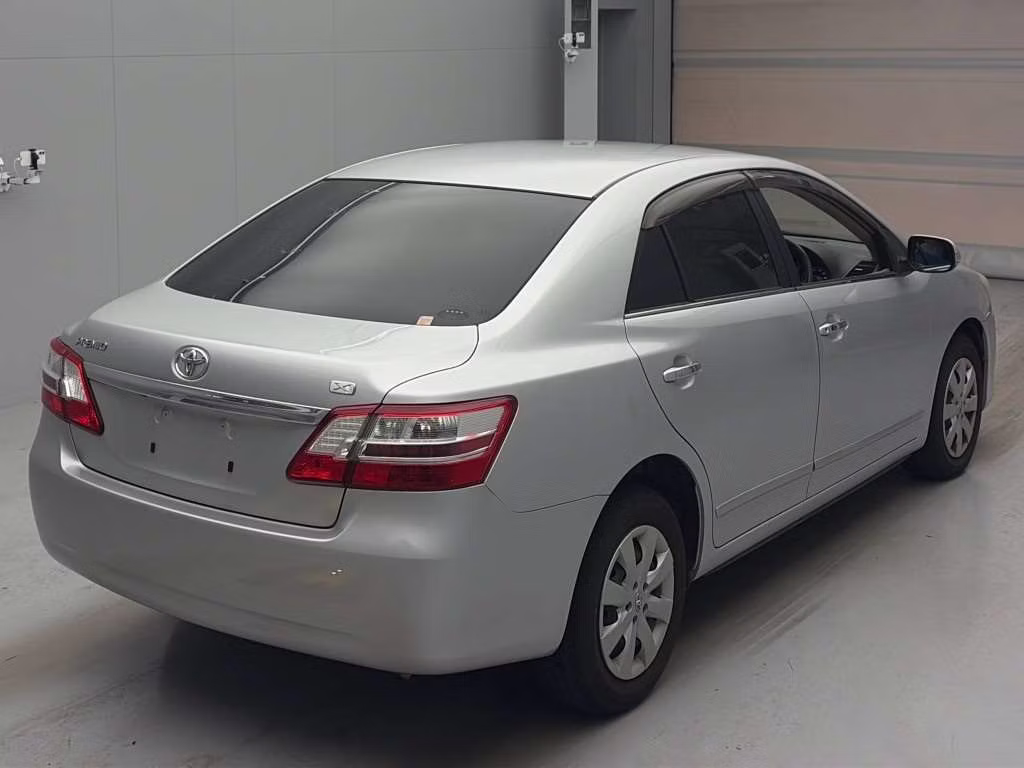 TOYOTA PREMIO