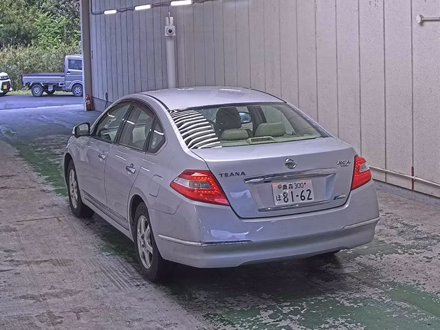 NISSAN TEANA