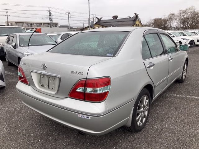 TOYOTA BREVIS