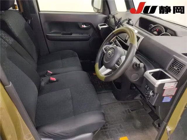 DAIHATSU WAKE