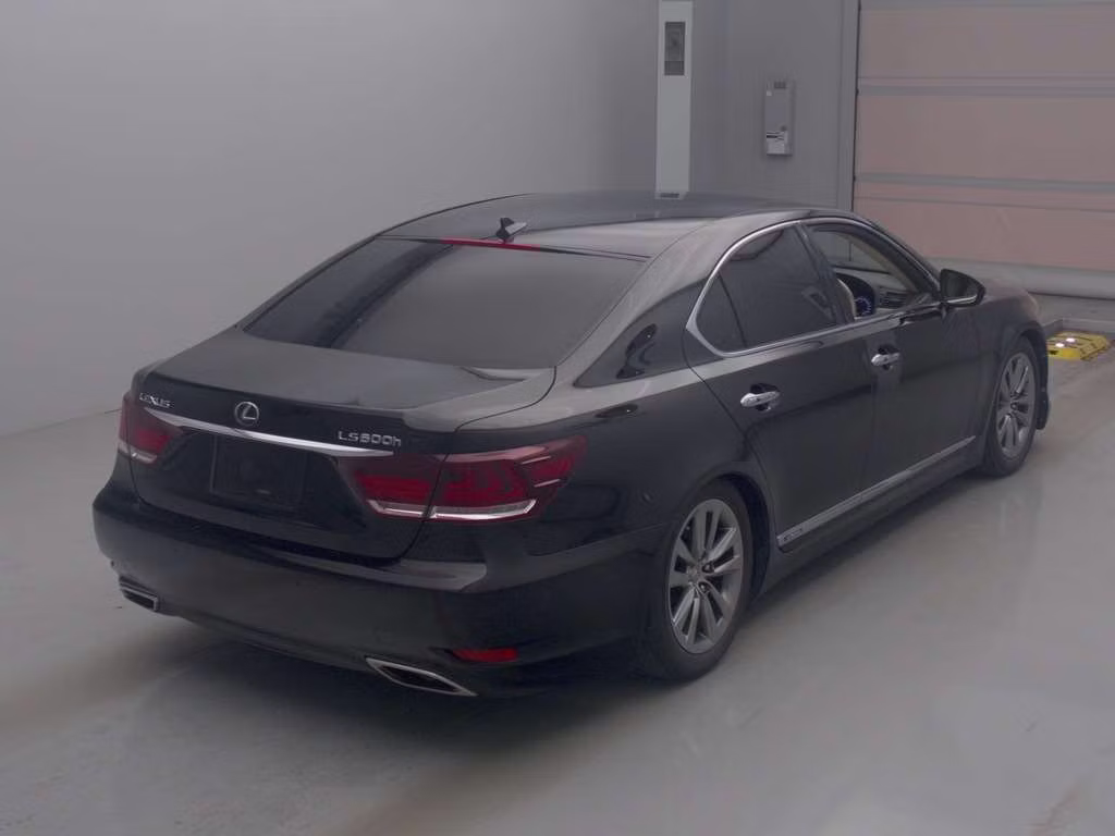 LEXUS LS600H