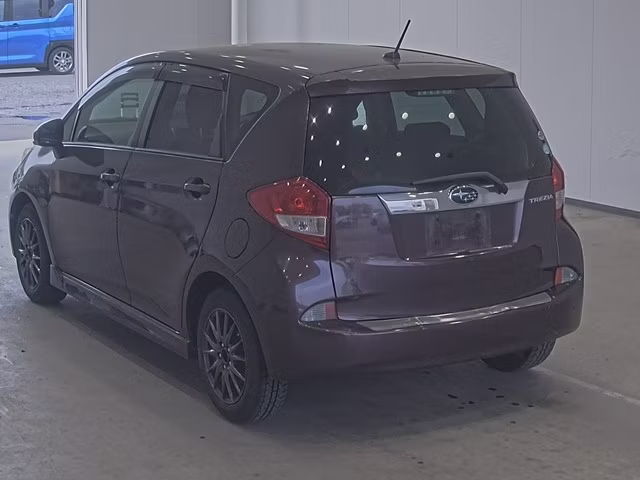 SUBARU TREZIA