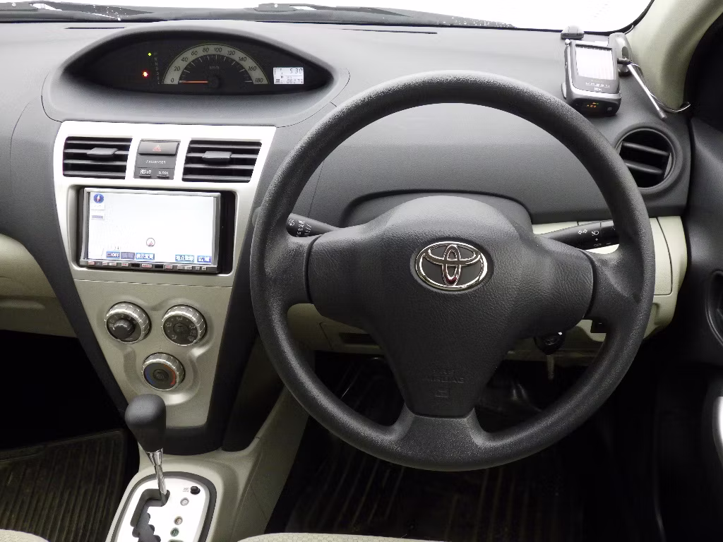 TOYOTA BELTA