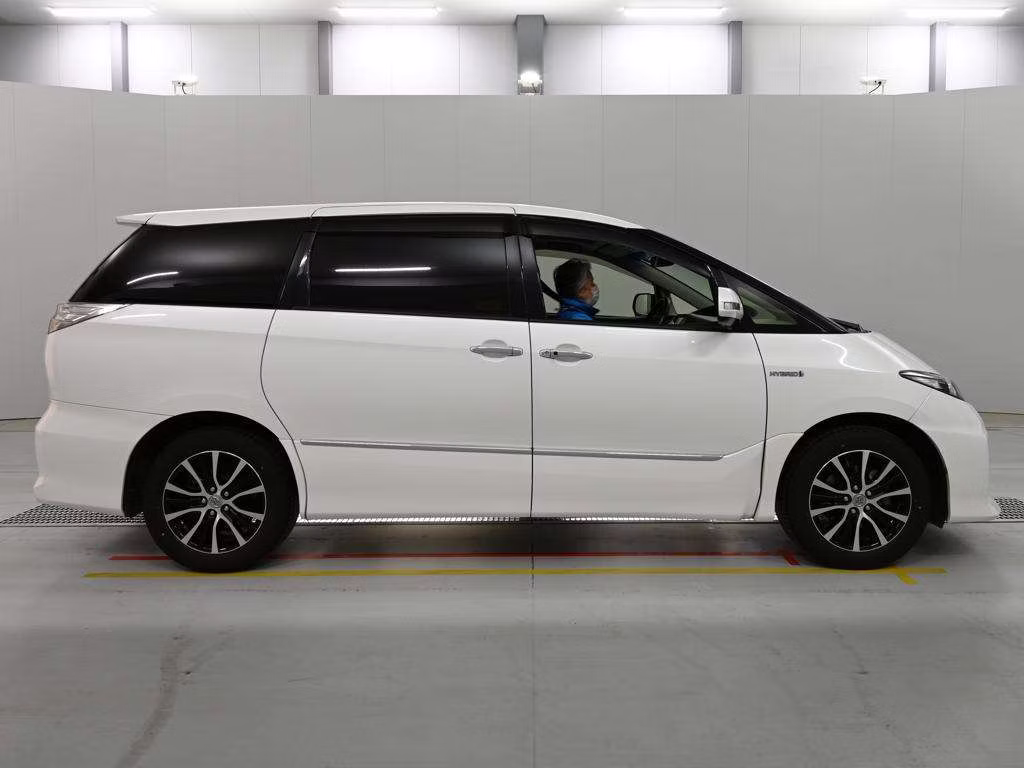 TOYOTA ESTIMA