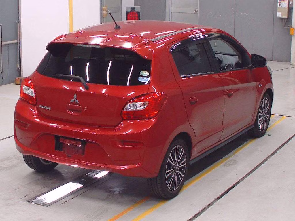 MITSUBISHI MIRAGE